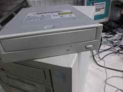 NEC Express5800シリーズServeの旧型PC修理-23