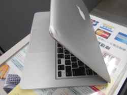 アップル(Mac) Macbook Pro Mid2009のPC販売-4