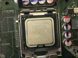 産業用コンピュータ D865GSAの旧型PC修理-13